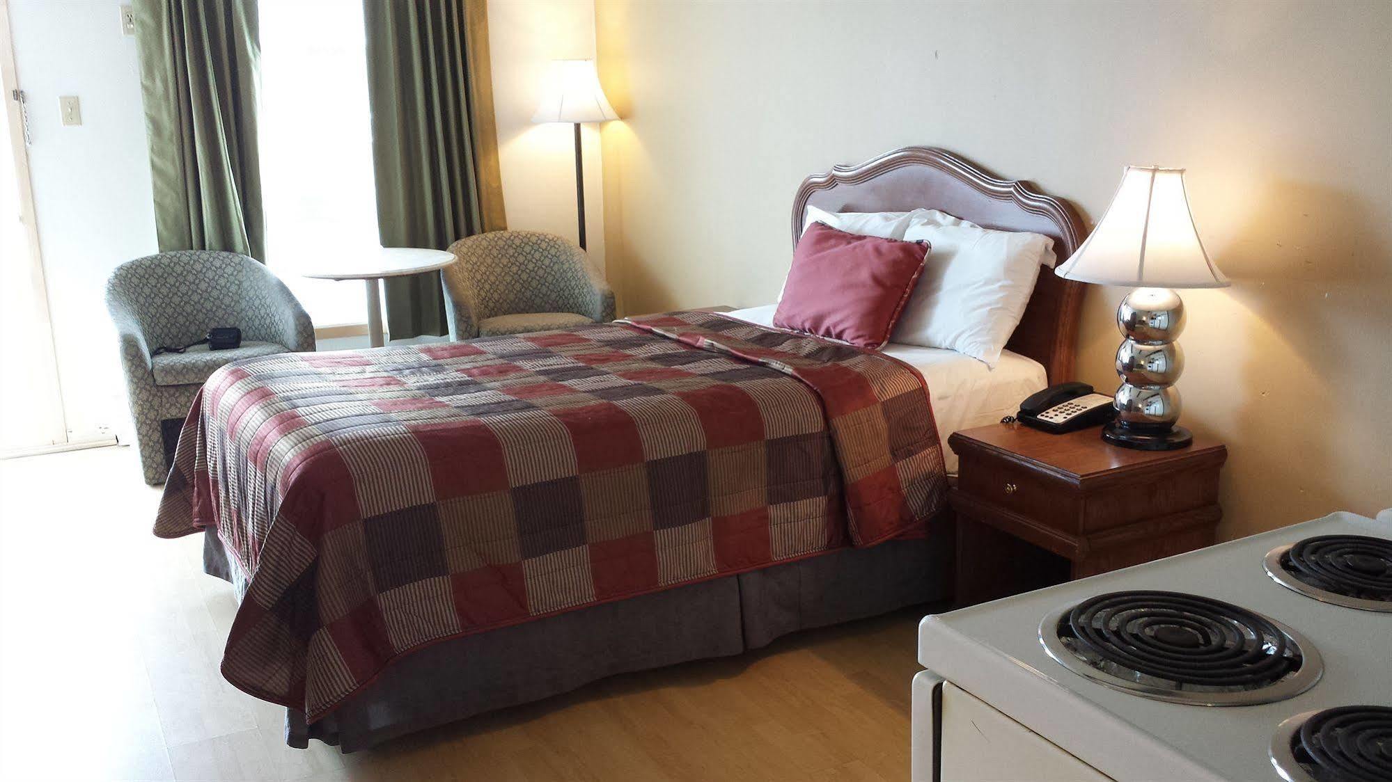 Motel Iberville Saint-Jean-sur-Richelieu Kültér fotó