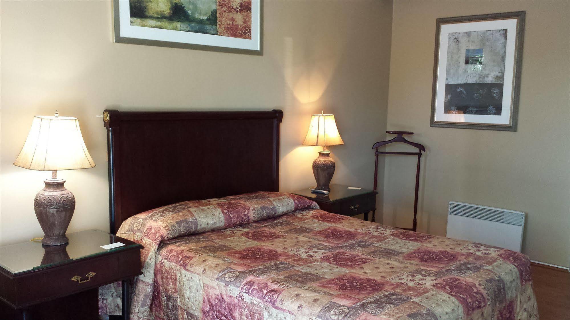 Motel Iberville Saint-Jean-sur-Richelieu Kültér fotó