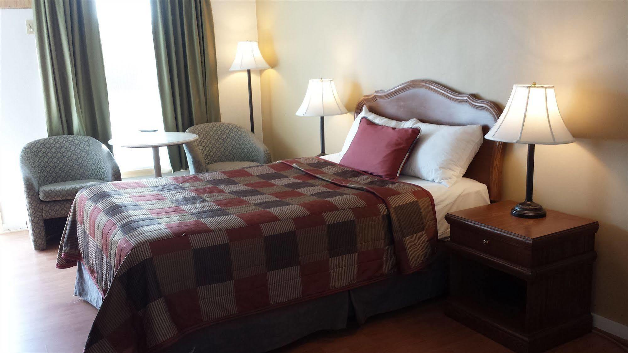 Motel Iberville Saint-Jean-sur-Richelieu Kültér fotó
