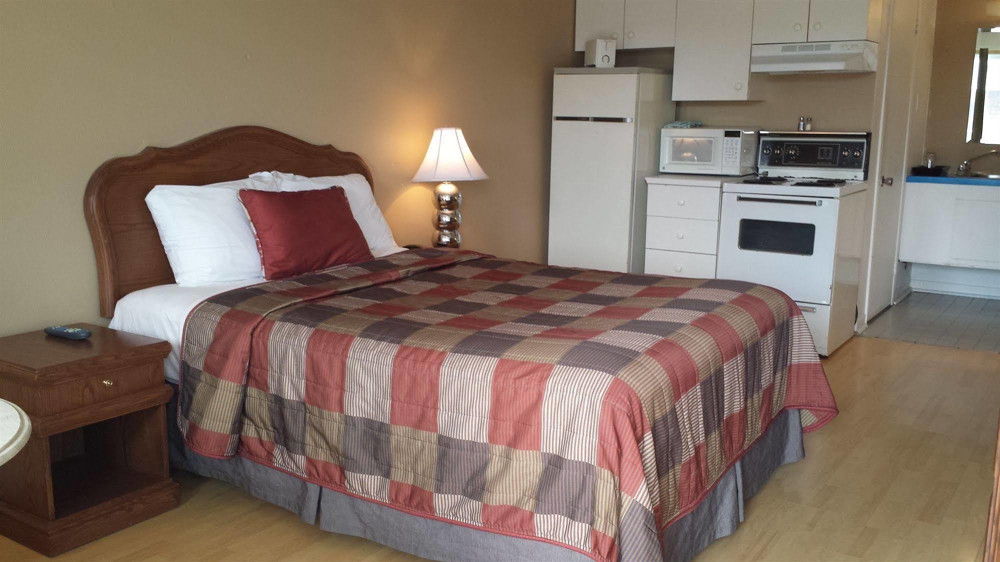 Motel Iberville Saint-Jean-sur-Richelieu Kültér fotó