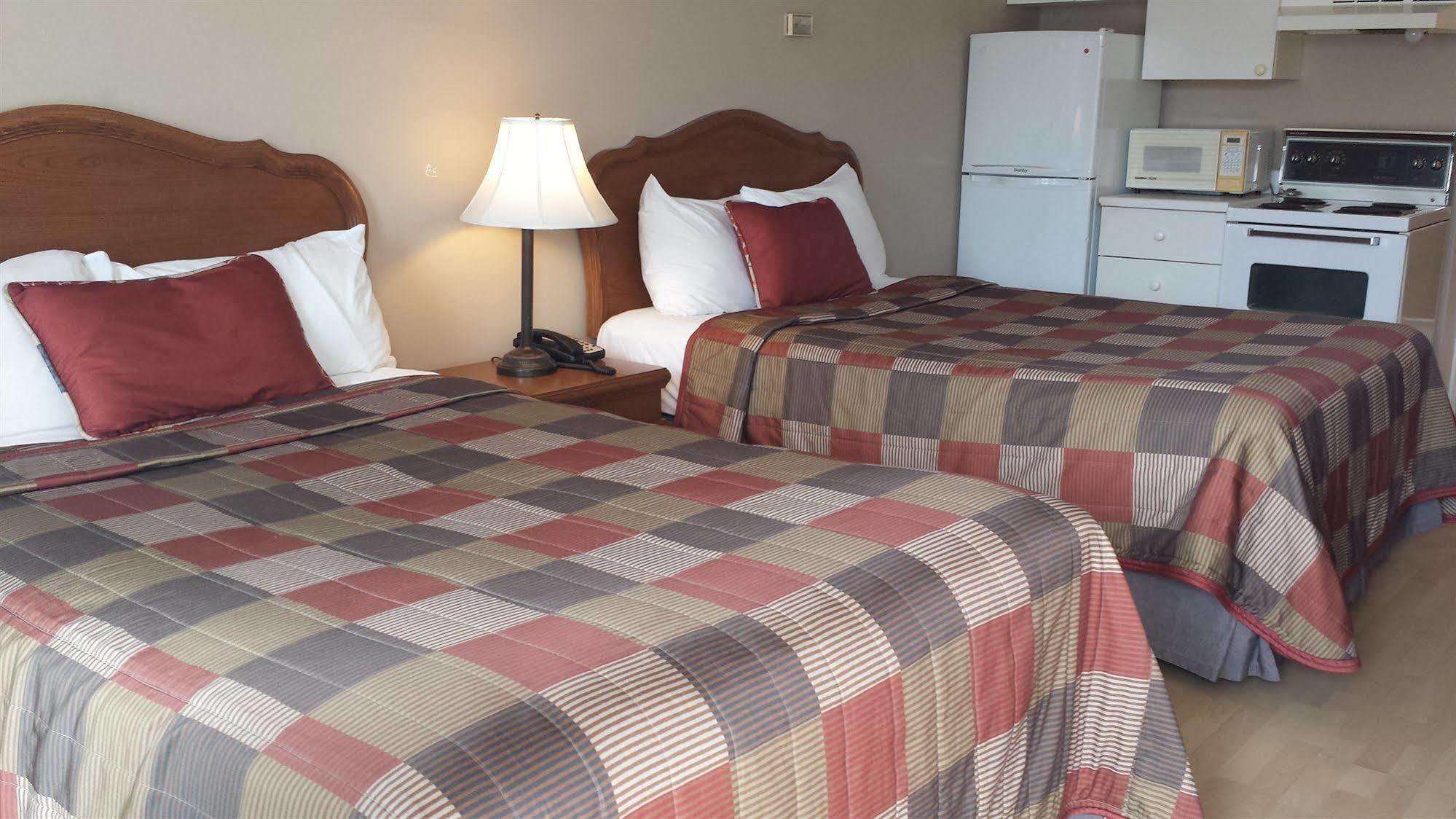 Motel Iberville Saint-Jean-sur-Richelieu Kültér fotó
